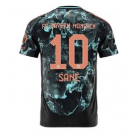 Bayern Munich Leroy Sane #10 Bortatröja 2024-25 Korta ärmar